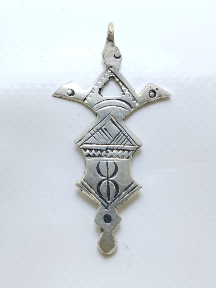 Tuareg Cross Pendant – Handmade Silver Tribal Berber Amulet from Morocco Item image 2