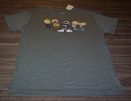 Women&#39;s Teen Peanuts Snoopy Charlie Brown Lucy Linus T-shirt Small New w/ Tag - £15.82 GBP