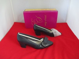Easy Street Triana Bow Pumps $60  -  US Size 6 W  -   Navy / Snake  -   ... - $19.79