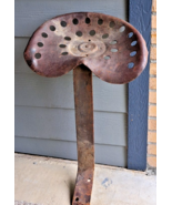 Vintage Tractor Seat Pan with Mounting Brace Bracket Assembly Included. - €68,48 EUR
