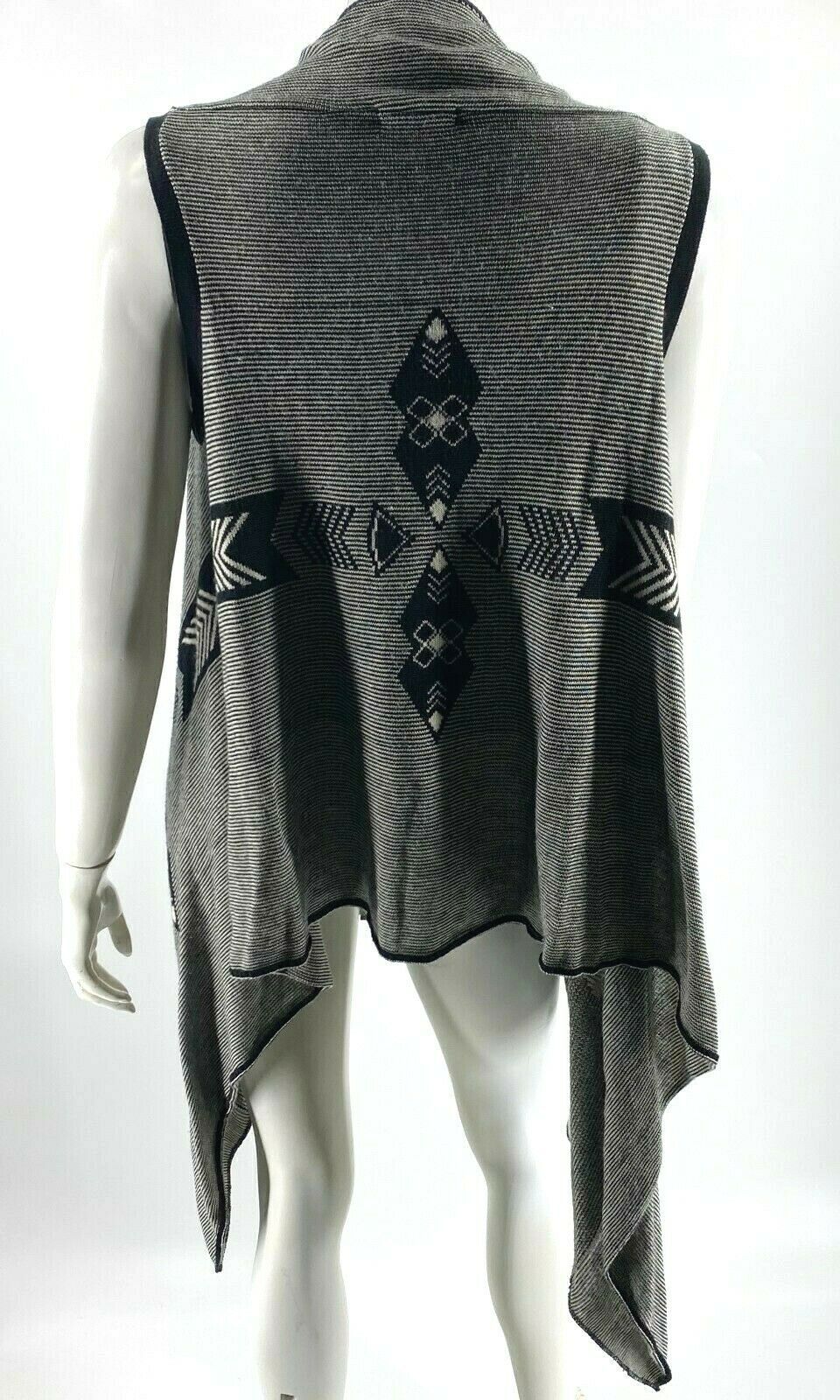 Maurices Sleeveless Cardigan Sweater XL Black White Geometric Drape Open Front Item image 2