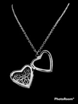 Heart Shaped Luminous Locket/Necklace - £14.65 GBP