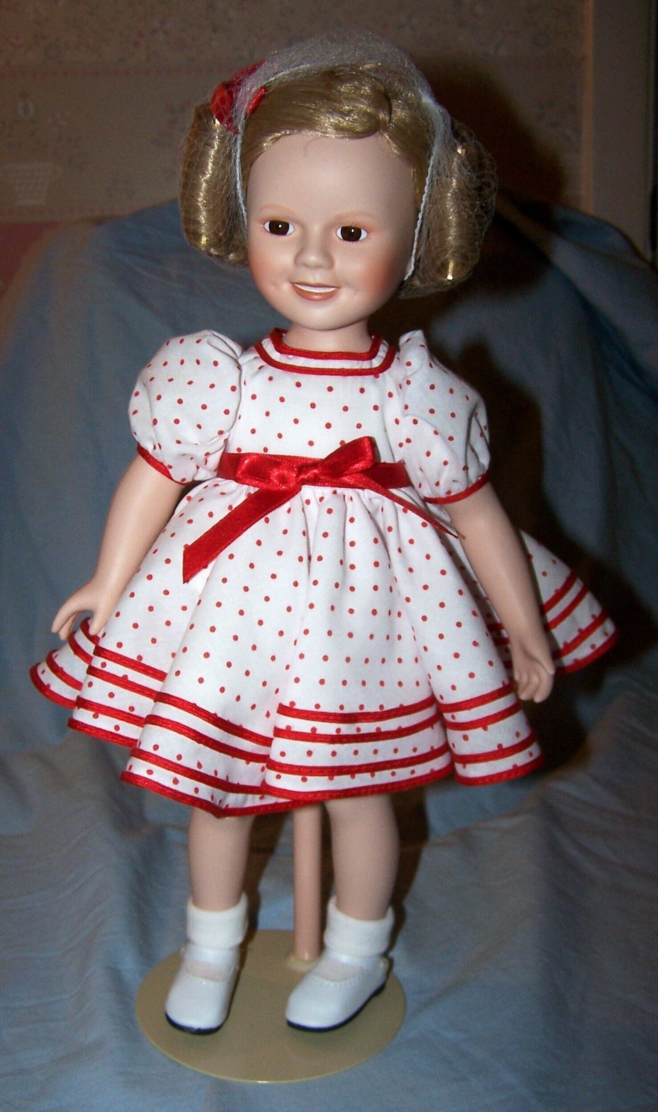 Primary image for Danbury Mint Shirley Temple Dress Up Porcelain Doll w/Box, Paper Tag w/Stand
