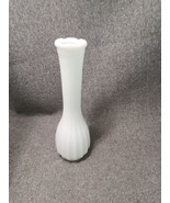 Vintage CLC White Milk Glass 8.5&quot; Bud Vase Scalloped Edge Carr Lowry Co - £6.49 GBP