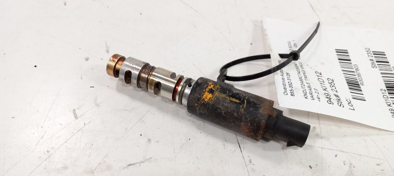 Kia Soul Variable Timing Gear Oil Control Valve Solenoid Cylinder Head 2... - $19.94