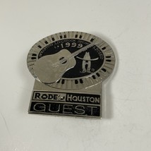 Vintage Houston Livestock Show &amp; Rodeo 1999 Metal Guest Badge - £14.43 GBP