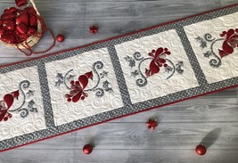 Quilted Christmas table runner, Bed topper, Christmas bird quilted, Winter items - £104.05 GBP