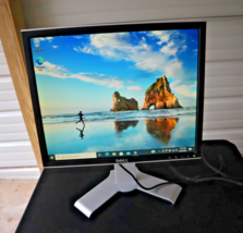 Dell 1907FPt 19&quot; Flat Panel Monitor w/Speaker Bar 1280x1024 VGA DVI, 4-U... - $39.55