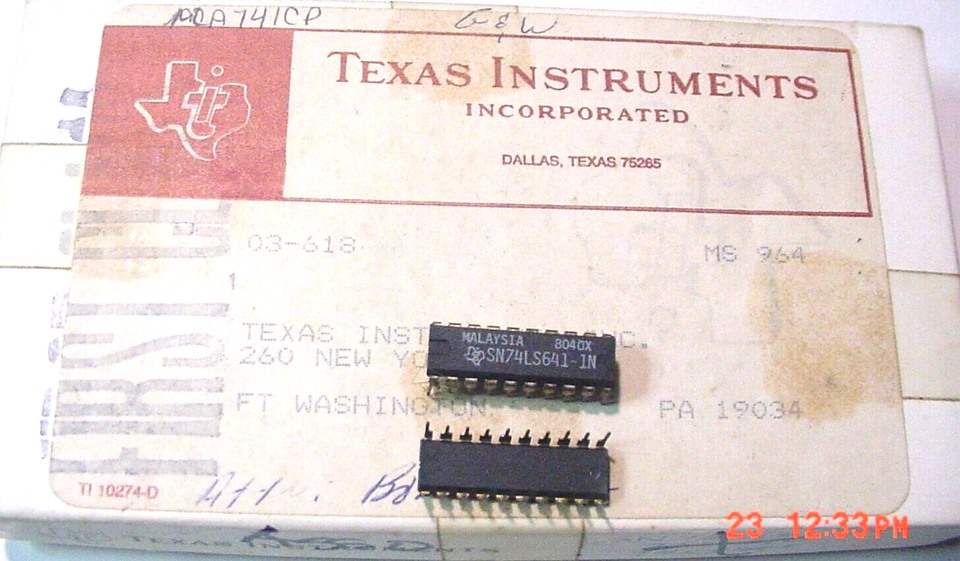 1  NOS TI&#39;s SN74LS64IN 20 Pin Dip, OCTAL BUS TRANSCEIVERS - $2.33