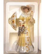 AVON 2012 MRS. P.F.E. ALBEE Full Size Porcelain Statuette President&#39;s Cl... - $49.44