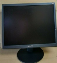 Sony Sdm - S204 20" Lcd Monitor With Stand And Power Cable Works Great - $139.86