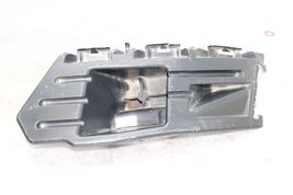 10-13 MERCEDES-BENZ E350 Front Left Bumper Cover Mount Retainer F535 image 2