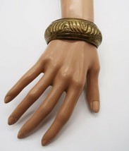 Vintage Carol for Eva Graham hammered brass bangle bracelet - £11.98 GBP