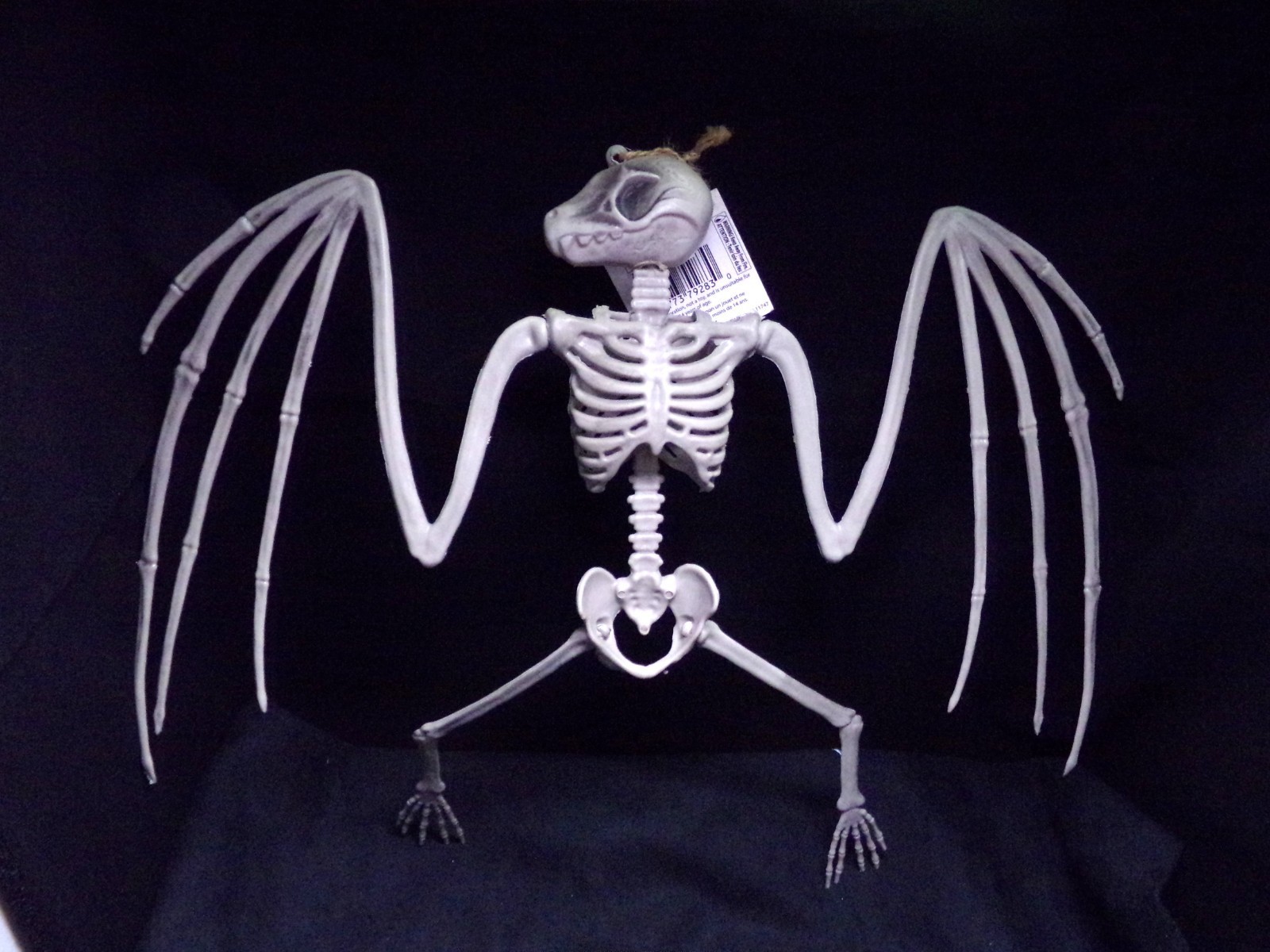 FORUM 12" BAT SKELETON FIGURE PROP ACCESSORY 79283 w/ MOVEABLE LIMBS Item image 3