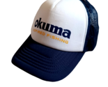Nuovo Okuma Pesca Cappello Rete Schiena con Visiera Blu Bianco Attrezzatura - £13.14 GBP