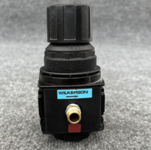 Wilkerson R28-04-F000  Pressure Regulator 0-125PSI Out,  300PSI In  Used - $44.54