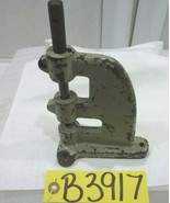 Antique Riveter - $2,574.53 MXN