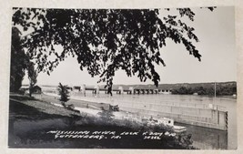 Guttenberg Iowa Mississippi River Lock &amp; Dam #10 Unposted RPPC Postcard - £13.09 GBP