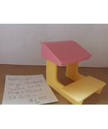 Kelly Doll Size  Student School Desk Pink and Yellow 3 X 2.5 inch - €6,00 EUR