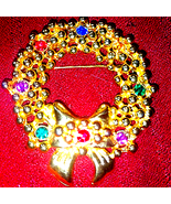 Lovely Vintage Christmas Wreath Brooch - $23.21 CAD