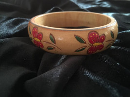 Vintage Wooden Wrist Bangle Bracelet with carved Butterflies and flower ... - $19.00