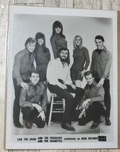 8x10 glossy b&amp;w promo photo-sam the sham and the pharaohs/shamettes-musi... - $120.53 MXN