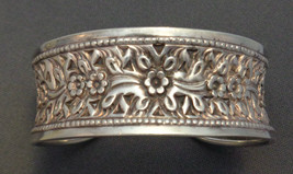 Vintage Sterling Silver Cuff Bracelet Floral Repousse Concave Thailand F... - £71.93 GBP