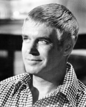 George Peppard in checkered shirt &amp; classic smile as banacek 8x10 inch photo - £7.67 GBP