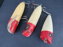 3 Vintage Wooden Fishing Lures South Bend OLD ESTATE SALE red eyes - $51.41