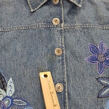 Draper’s & Damon’s RN#81492 Women’s PL Blue Embroidery Floral Cotton Denim Vest image 3