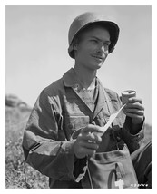 Private Desmond Doss Medic In Okinawa Battle Of Hacksaw Ridge 8X10 Photo Reprint - £6.76 GBP