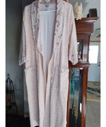 Woman&#39;s Flannel Pink Floral Robe (M) - £18.38 GBP