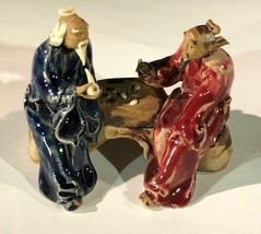 Ceramic Figurine Two Men Sitting On A Bench Playing Chess - 3&quot; Color: Bl... - £7.77 GBP