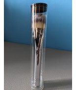 IT Cosmetics Heavenly Luxe Plush Paddle Foundation Brush Sealed - $177.89 MXN