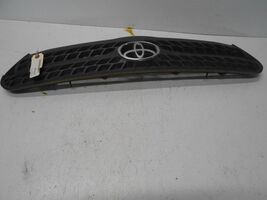 2004-2008 Toyota Corolla Matrix Front Grille 53111-02350 - $99.89