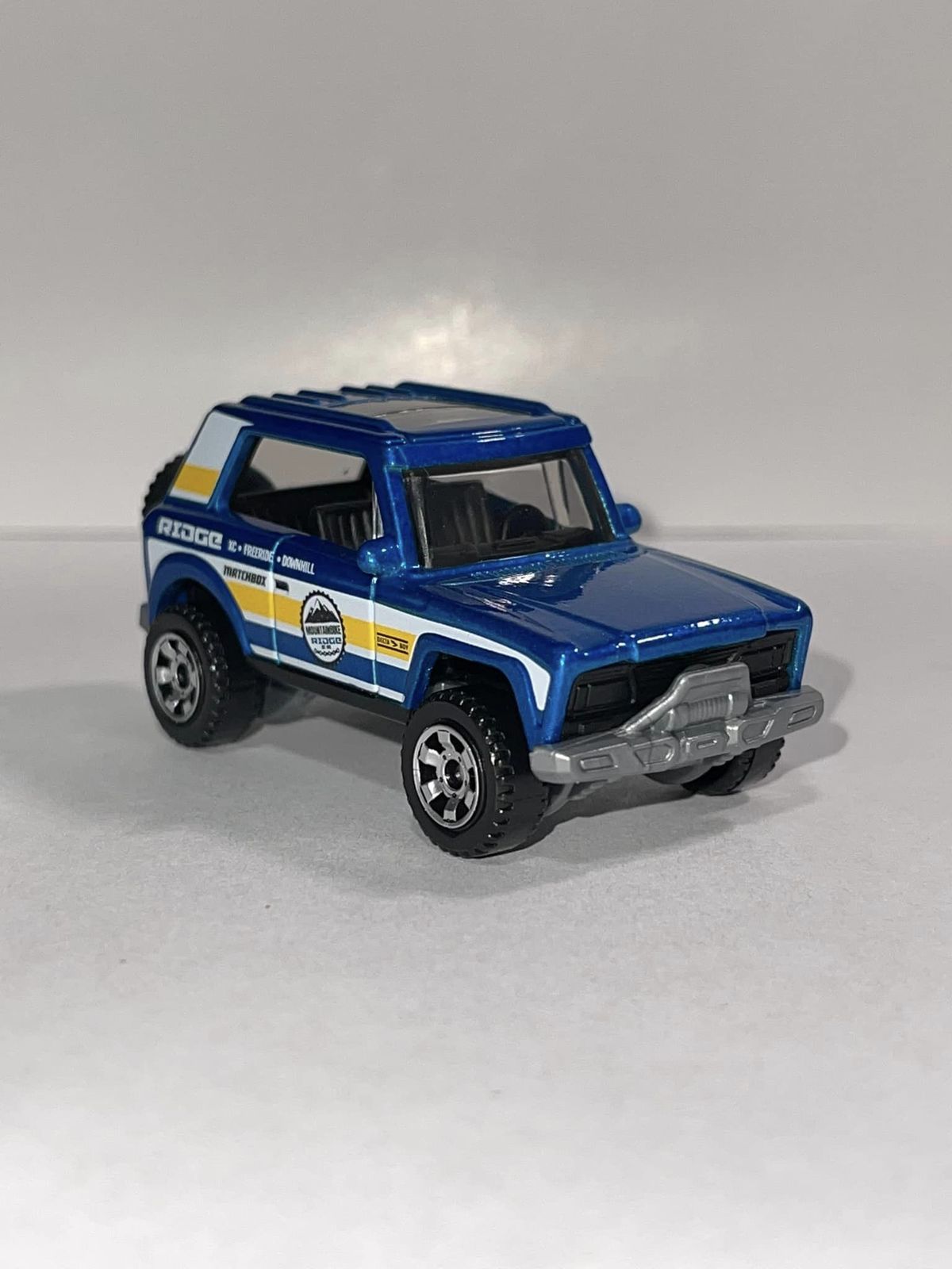 MATCHBOX - MBX FIELD CAR (Loose) - $12.00