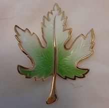 Maple Leaf Enamel Goldtone  Brooch Vintage - $14.00