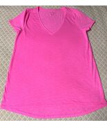 Lilly Pulitzer Etta Hot Pink V-Neck Tee Size S NWOT - $27.98