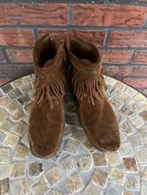 Minnetonka Brown Moccasins Size 7.5 Leather Fringe Bootie Back Zip *Flaw - £15.99 GBP