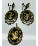 Vintage Asian Style Glass Pendant  Screw Back Woman  Earrings - €49,07 EUR
