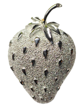 Vintage Sarah Coventry Strawberry Fruit Brooch Pin Silver Tone Signed - $13.15