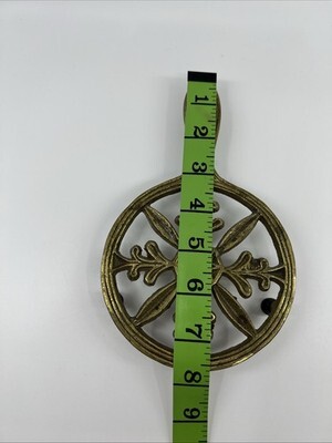 Vintage Cast Brass 3 Footed Trivet Handled with ornate Design 7”x4.5” Item image 4