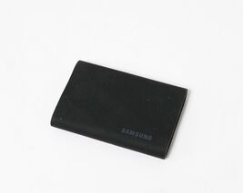 Samsung T9 1TB USB 3.2 Gen 2 Portable SSD MU-PG1T0B/AM - Black image 2