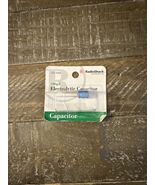 Radio Shack #272-1028 Electrolytic Capacitor 100 p.F  (microfarads) - €7,53 EUR