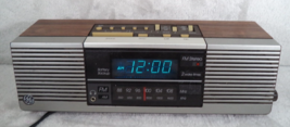 Vintage GE General Electric Alarm Clock Radio 7-4945A AM/FM Stereo Wood Grain - £16.81 GBP