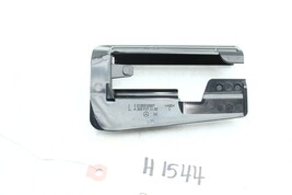 2015-2021 MERCEDES C300 W205 FRONT LEFT REARWARD FACING SEAT TRACK COVER H1544 image 6