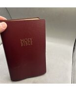Zondervan Red Letter Holy Bible New International Version  2011 - $18.11 CAD