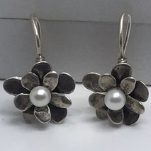 Retired Silpada Sterling Silver &quot;Love Bloom&quot; Flower Pearl Earrings W1768 - $55.00