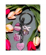 Retired coach vintage keychain with hearts and breast cancer sign - €54,88 EUR