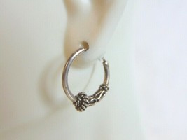 Womens Vintage Estate Sterling Silver Hoop Earrings 1.7g E5391 - £11.74 GBP